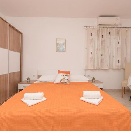 Apartmani Sol Makarska Zewnętrze zdjęcie